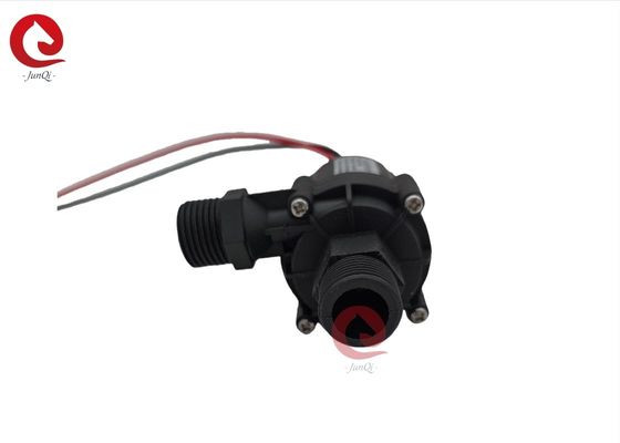 JQ-P4504 DC24V 8M 12LPM 90 degrés fil sans pinceau DC Micro pompe à eau de circulation pour les distributeurs automatiques d'eau